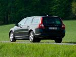 Volvo V70 D5 2009 года